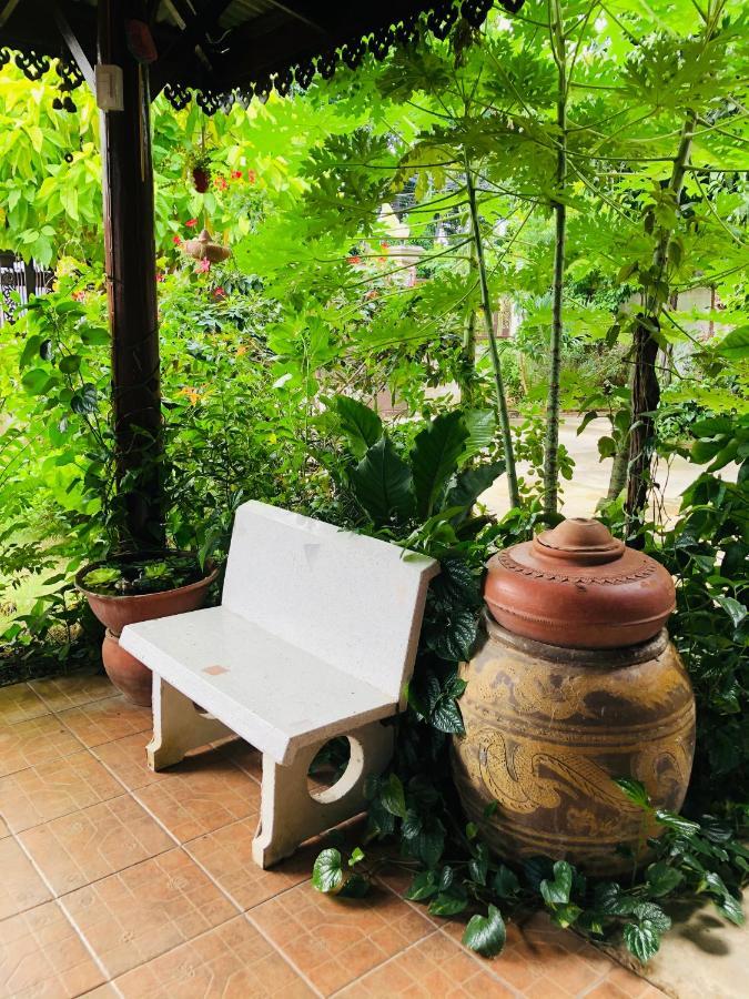Banthai Guesthouse Phetchaburi Exteriör bild