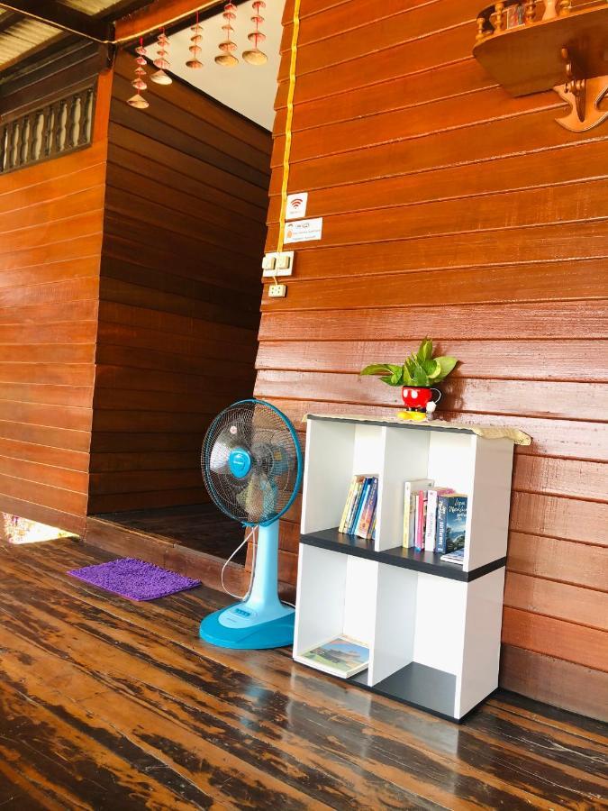 Banthai Guesthouse Phetchaburi Exteriör bild