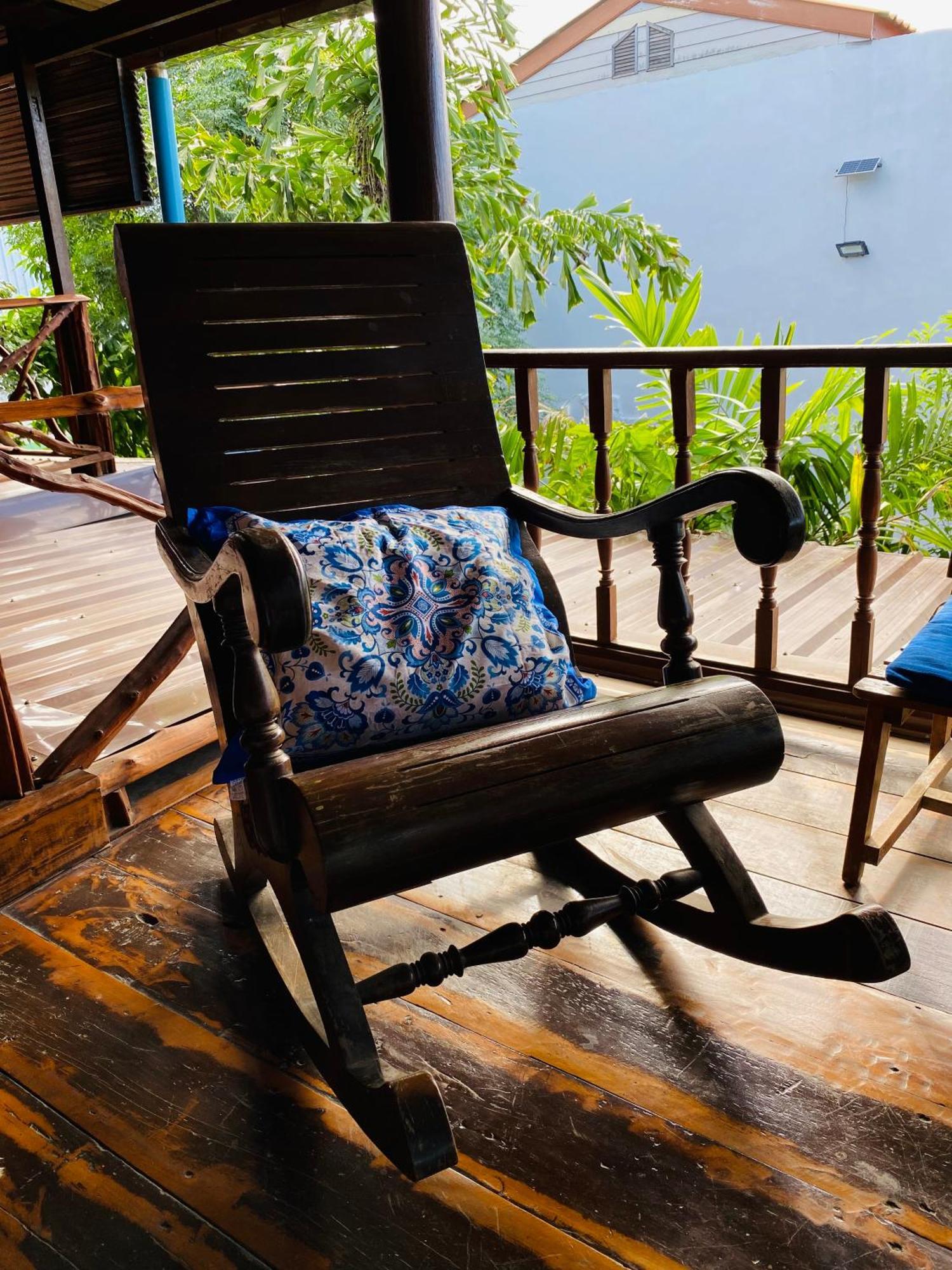 Banthai Guesthouse Phetchaburi Exteriör bild