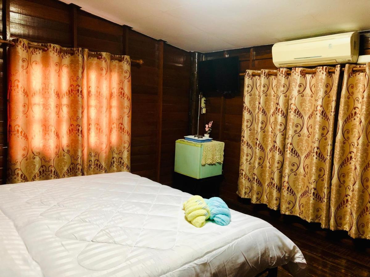 Banthai Guesthouse Phetchaburi Exteriör bild
